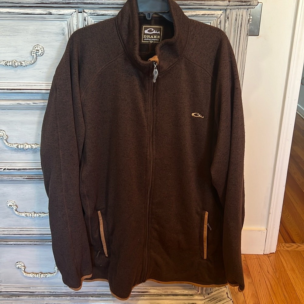 Drake dark brown pullover!  Size 3X